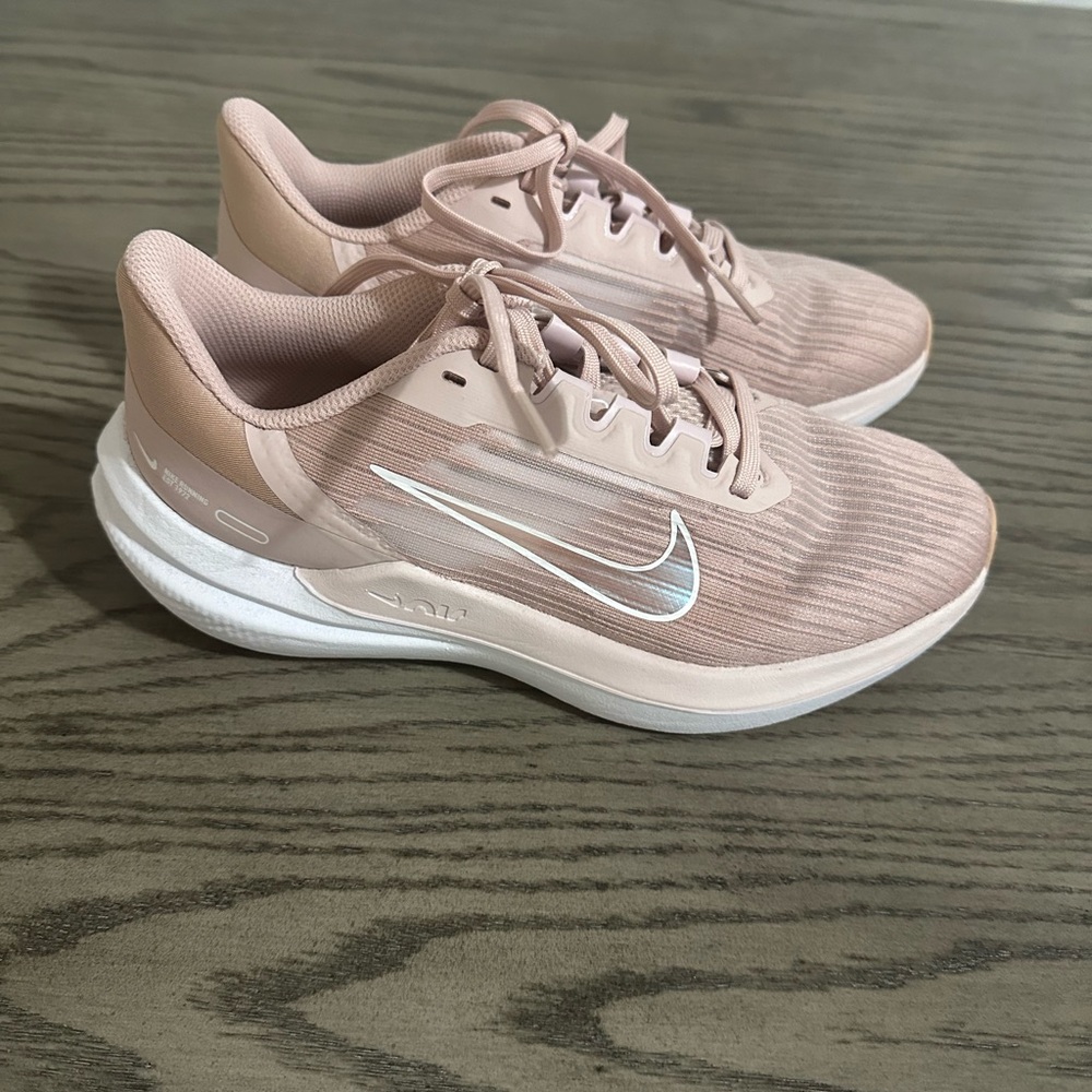 Nike Women's Blush Athletic Sneakers